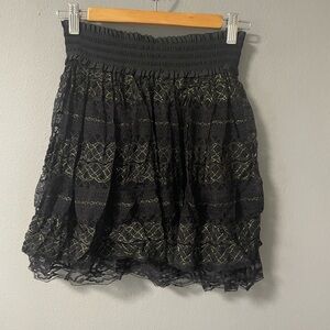 NWT Chic Black Metallic Ruffle Mini Skirt by Miracle City. Size S/M